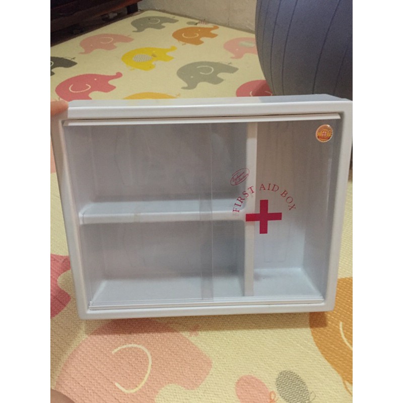 kotak obat p3k preloved