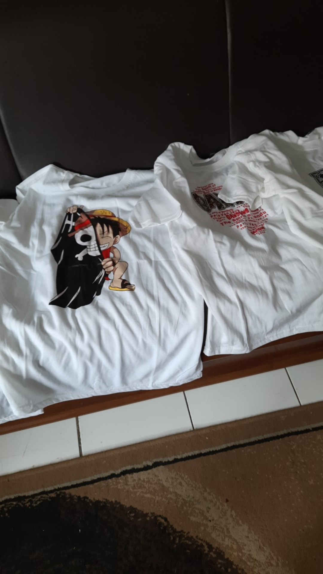Kaos Distro Pria Bandung Batik Kotak
