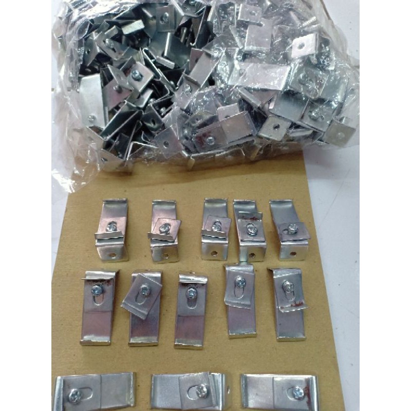 kaki engkel /bracket penyangga besi gorden biasa