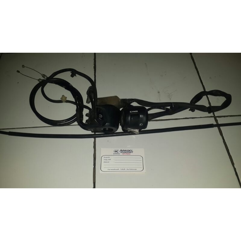 holder kanan dan kiri original cbr150r