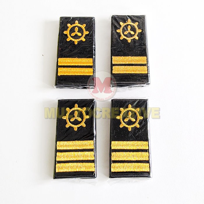 Evolet Pelaut Pelayaran Lambang Baling-Baling