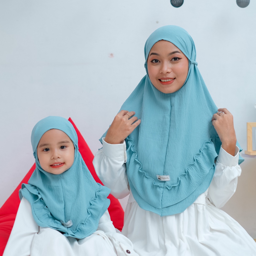 aqila bergo crinkle airflow daily hijab couple ibu dan anak