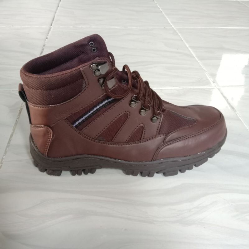 sepatu safety pria crocodile coklat tua