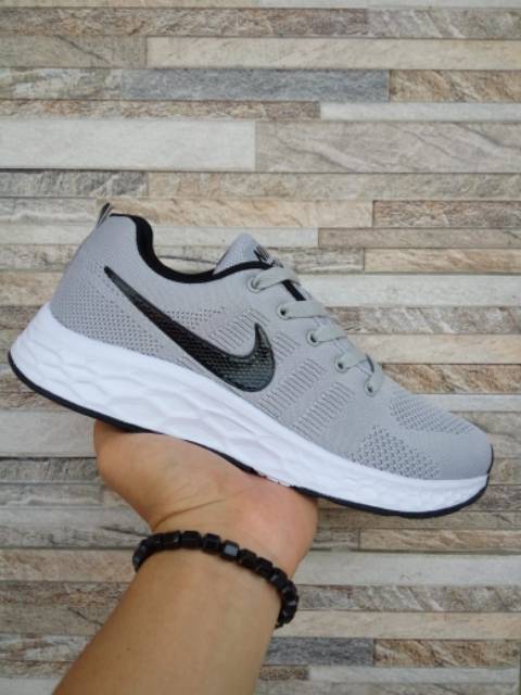 Sepatu Sport Running Pria Outdoor Olahraga Nike Winflo