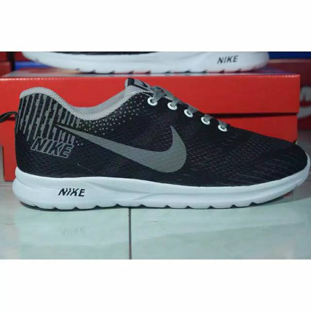 PROMO SIZE 39 !!! NIKE RUNNING HITAM ABU