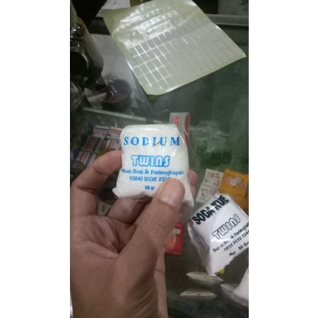 

Sodium 50 g