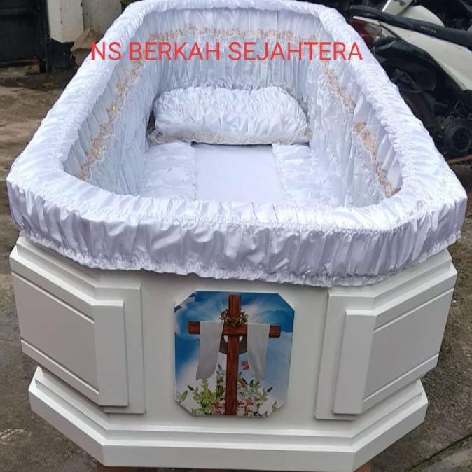 Kain Rajut Peti Jenazah