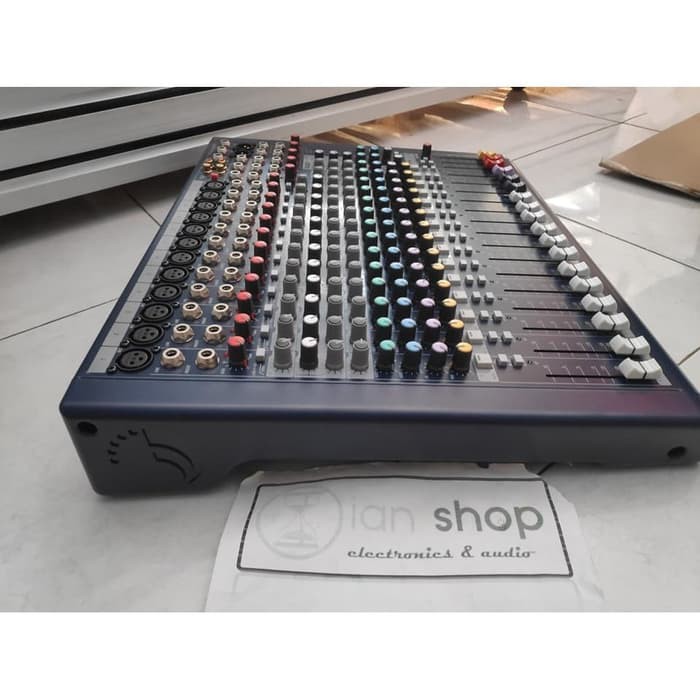 Mixer Audio SoundCraft MFX122 12 Chanel