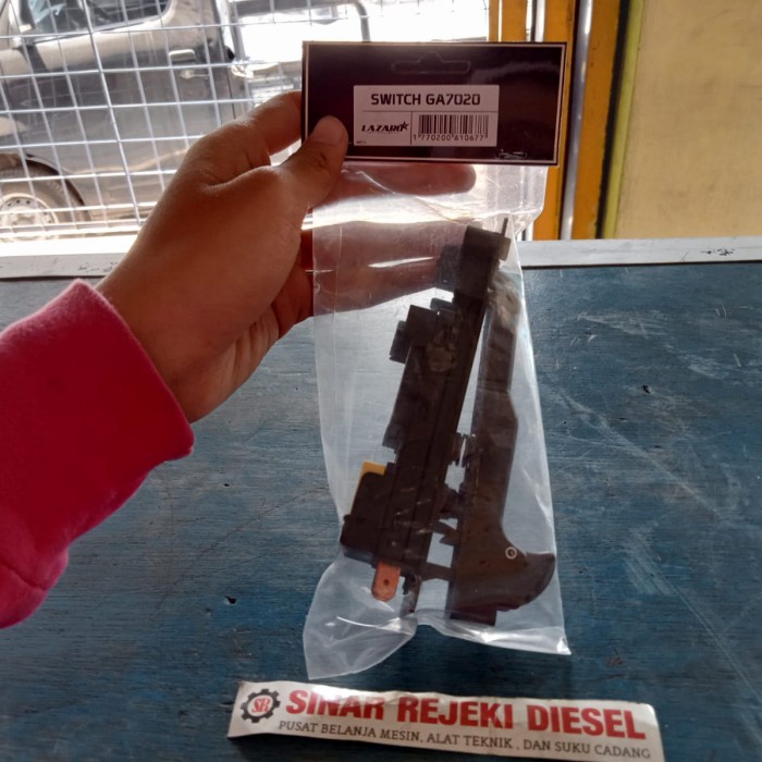 Saklar Switch On Off Mesin Gerinda 7" 7 Inchi Makita GA7020 GA 7020 zg