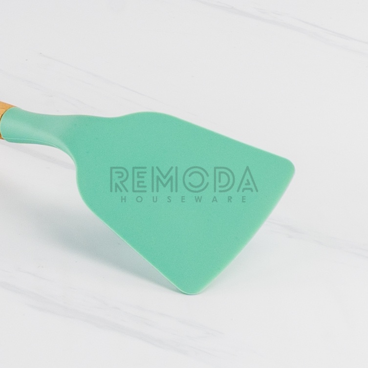 [Remoda]Spatula Silicon / Utensile Tahan Panas / Sutil Silicon / Kitchen Tool Gagang Kayu 100% ORIGINAL