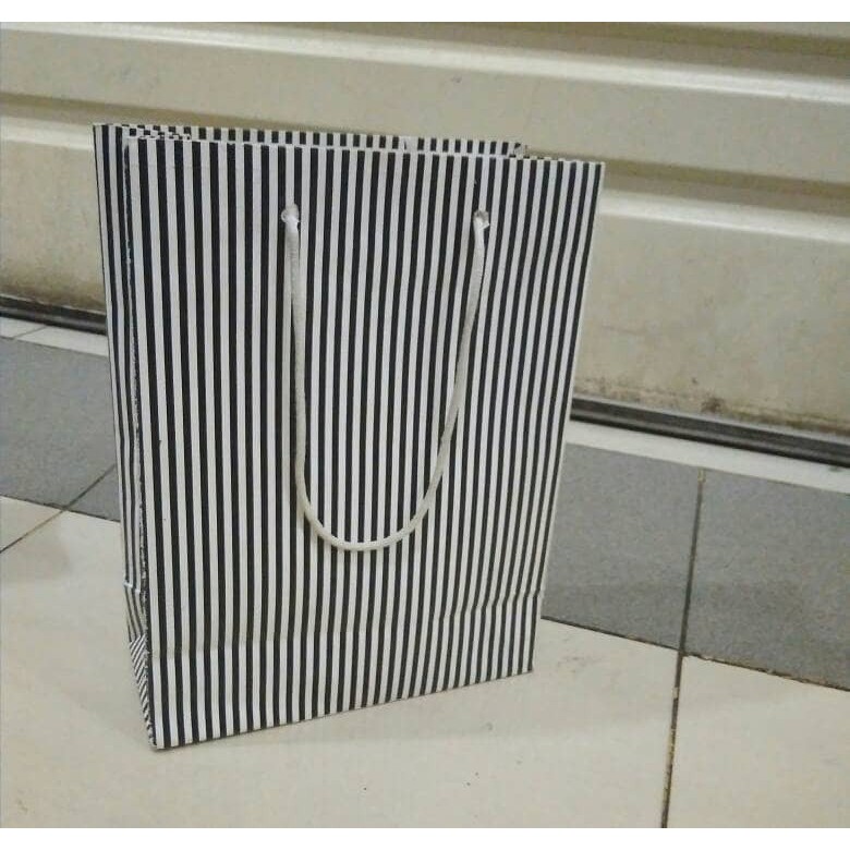 

FRESH paper bag garis ISTIMEWA