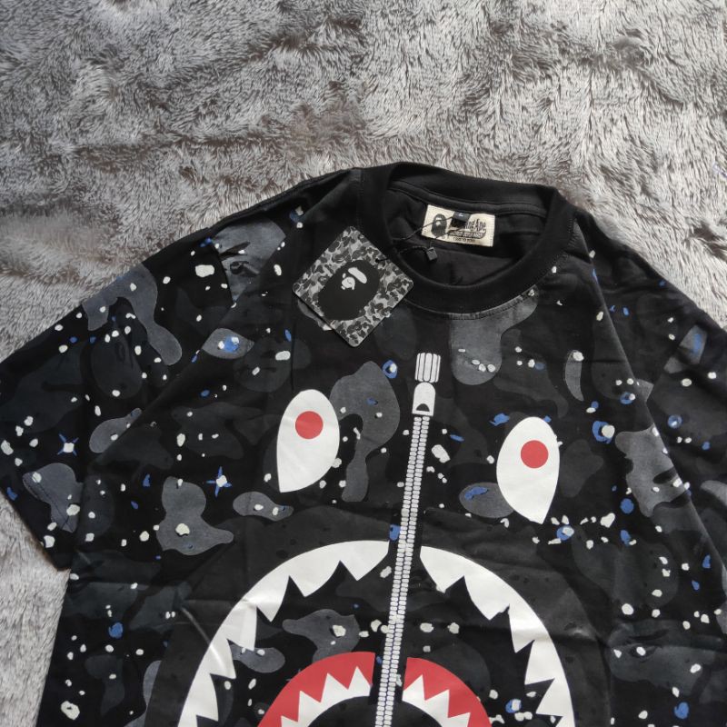 Kaos Bape Shark Glow In The Dark Fulltag &amp; Lebel