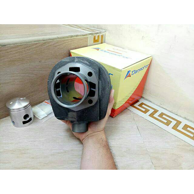 Blok block mesin vespa lobang 5 original Danmotor