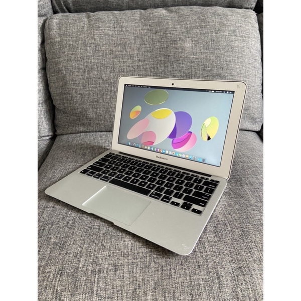Macbook Air 2015 11 inch RAM 4 GB // SSD 128 // 256 GB Second Original