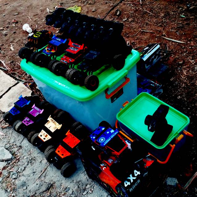 PELUANG PAKET USAHA SEWA MOBIL RC OFFROAD 4x4