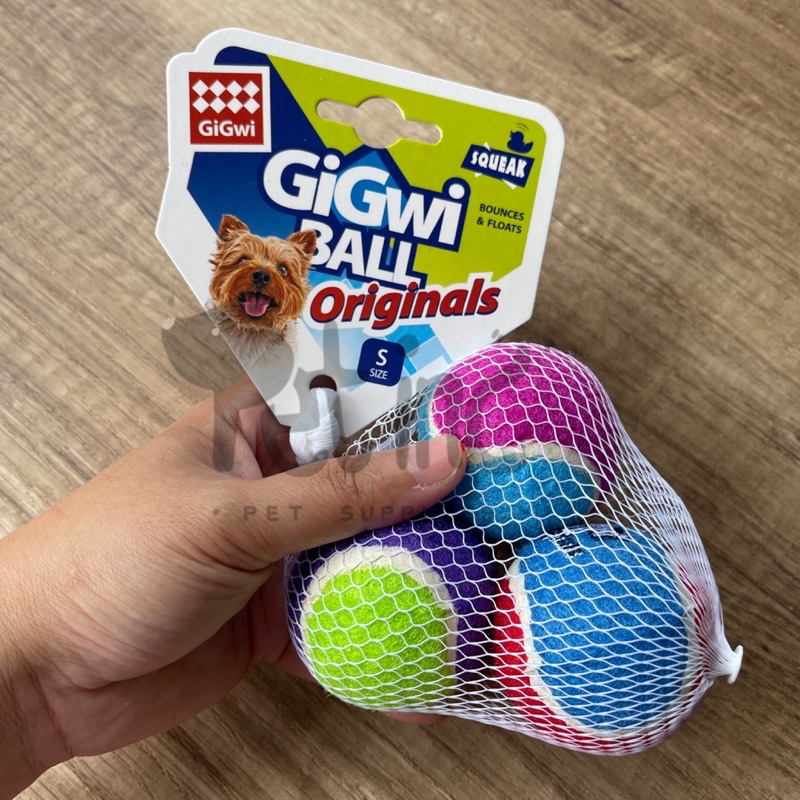 Gigwi original ball squeak bounce and floats