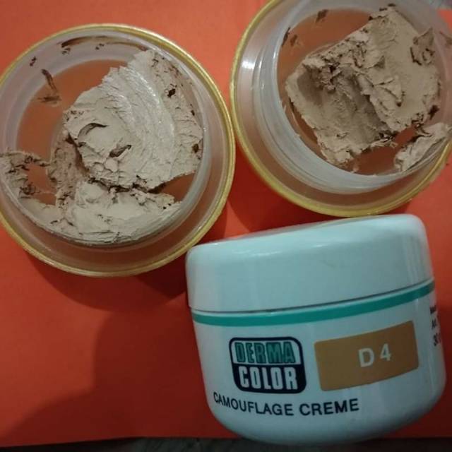 Foundation dermacolor ukuran 7,5 gr