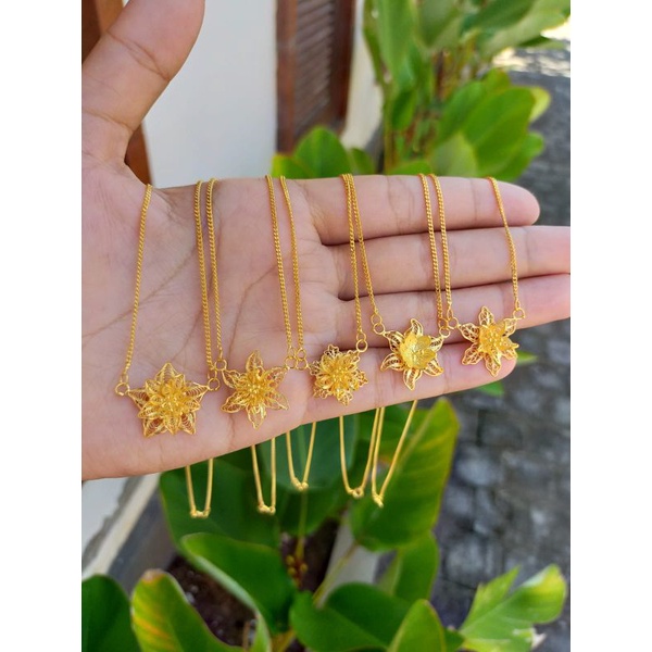 kalung perak liontin bunga kendari