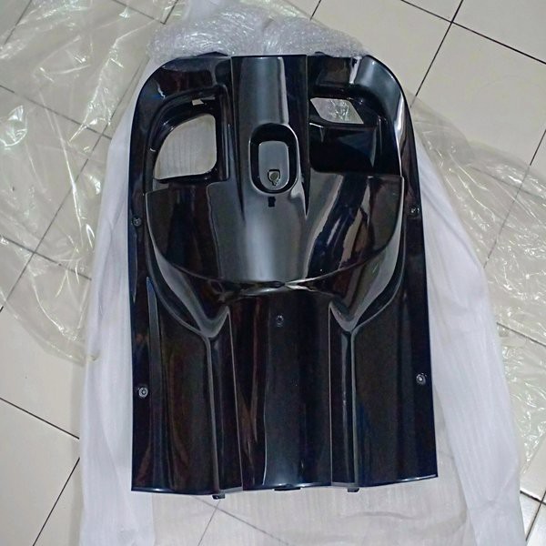 cover inner lower legshield kontak new scoopy fi esp 2017 2019 k93 hitam