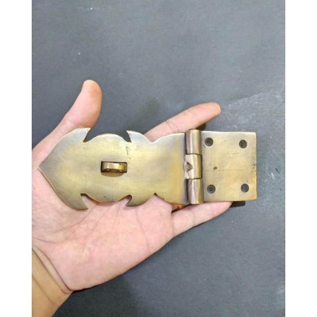 Grendel Engsel Pintu Lemari Rumah Kuningan Antik