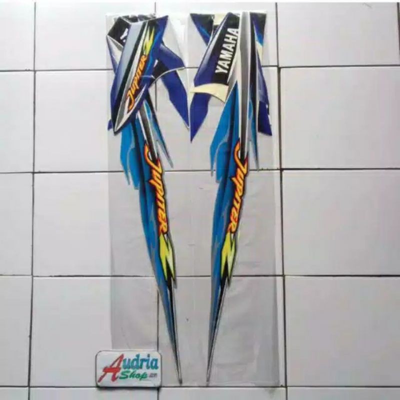 Striping Jupiter Z tahun 2005 biru