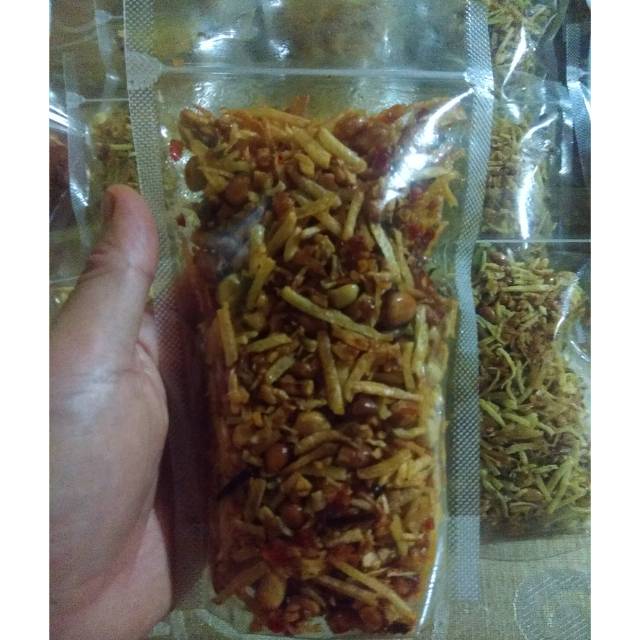 

kripik orak arik kacang