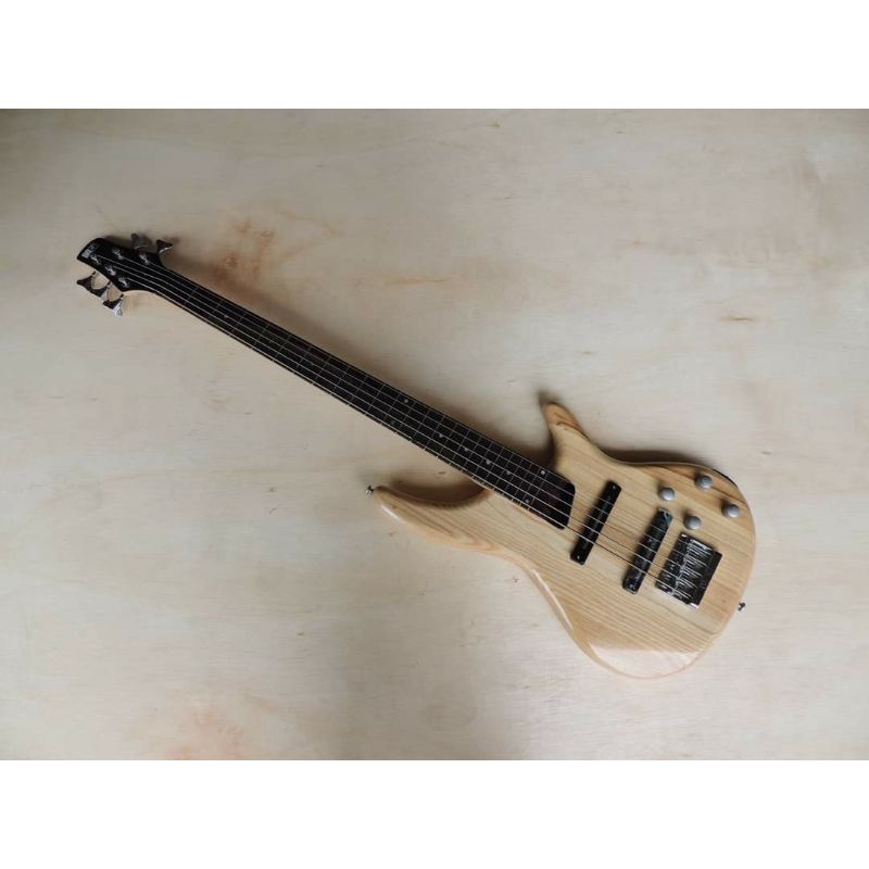 Gitar Bass Ibanez Soundgear 5 Senar Natural