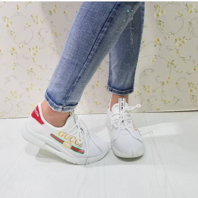 Sepatu Sport Fashion