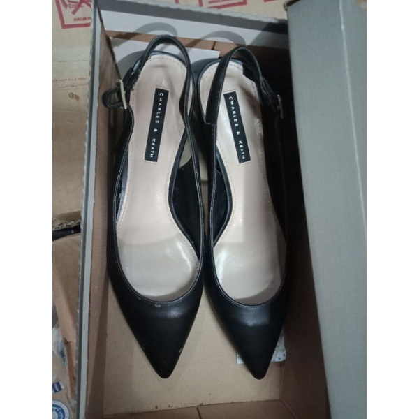 sandal wanita charles & keith
