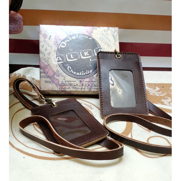 

Name Tag Kulit Card Holder