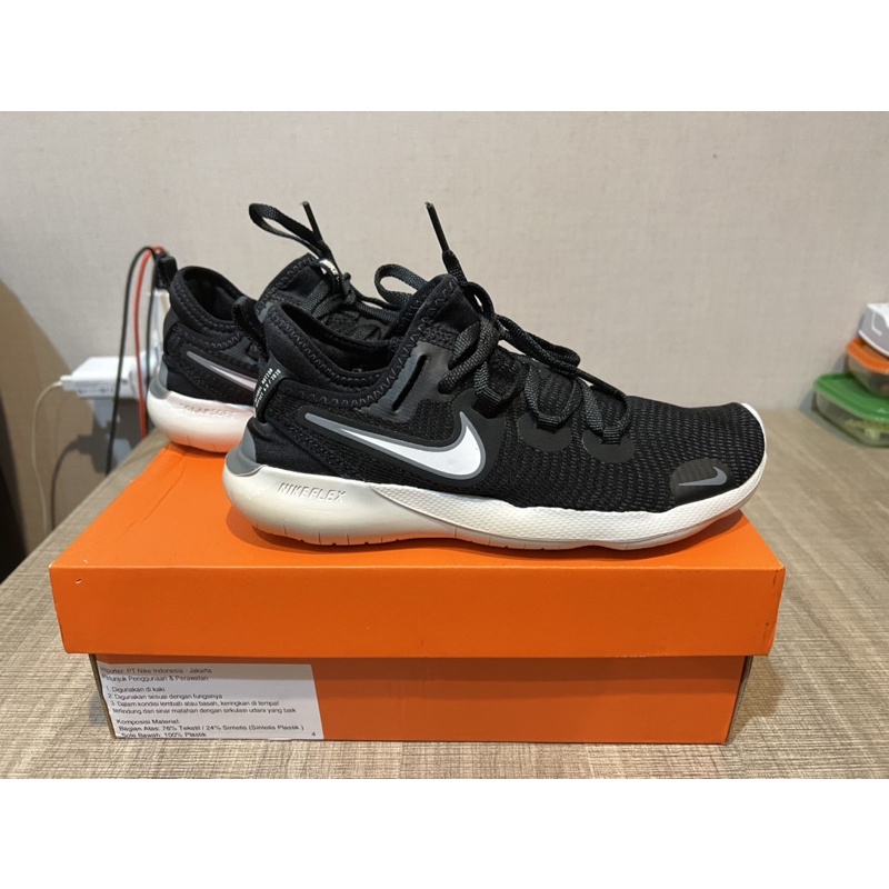 Preloved Nike Flex 2020 RN Womens / Sepatu Lari / Sepatu wanita