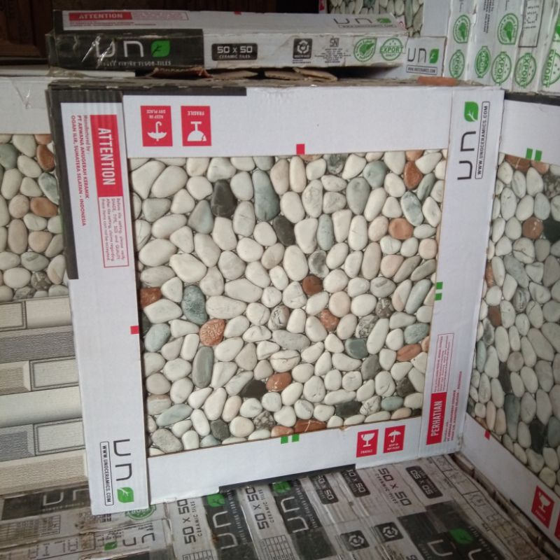 keramik lantai motip batu alam 50x50 kw 1 by UNO