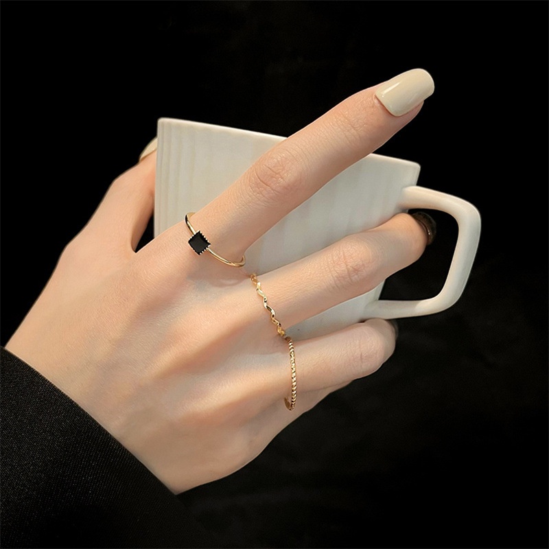 3pcs / Set Cincin Bentuk Kotak Warna Hitam Gaya Korea Untuk Wanita