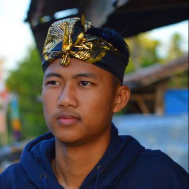 Udeng warna hitam udeng bali