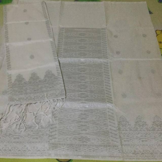Songket Silungkang putih silver bw silver