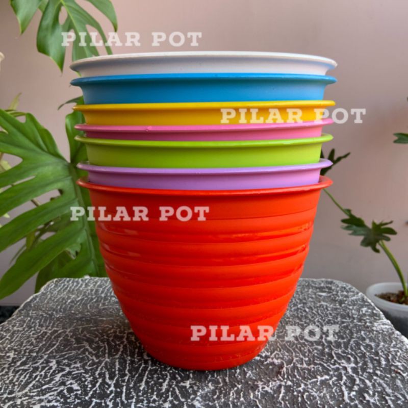 pot bunga tanaman mdn warna warni 18cm model tawon - MDN