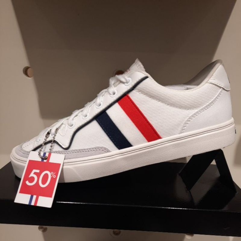 sepatu sneakers / sepatu pria / le coq sportif