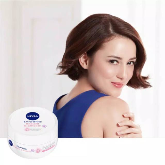 NIVEA Extra White Radiant &amp; Smooth Cream