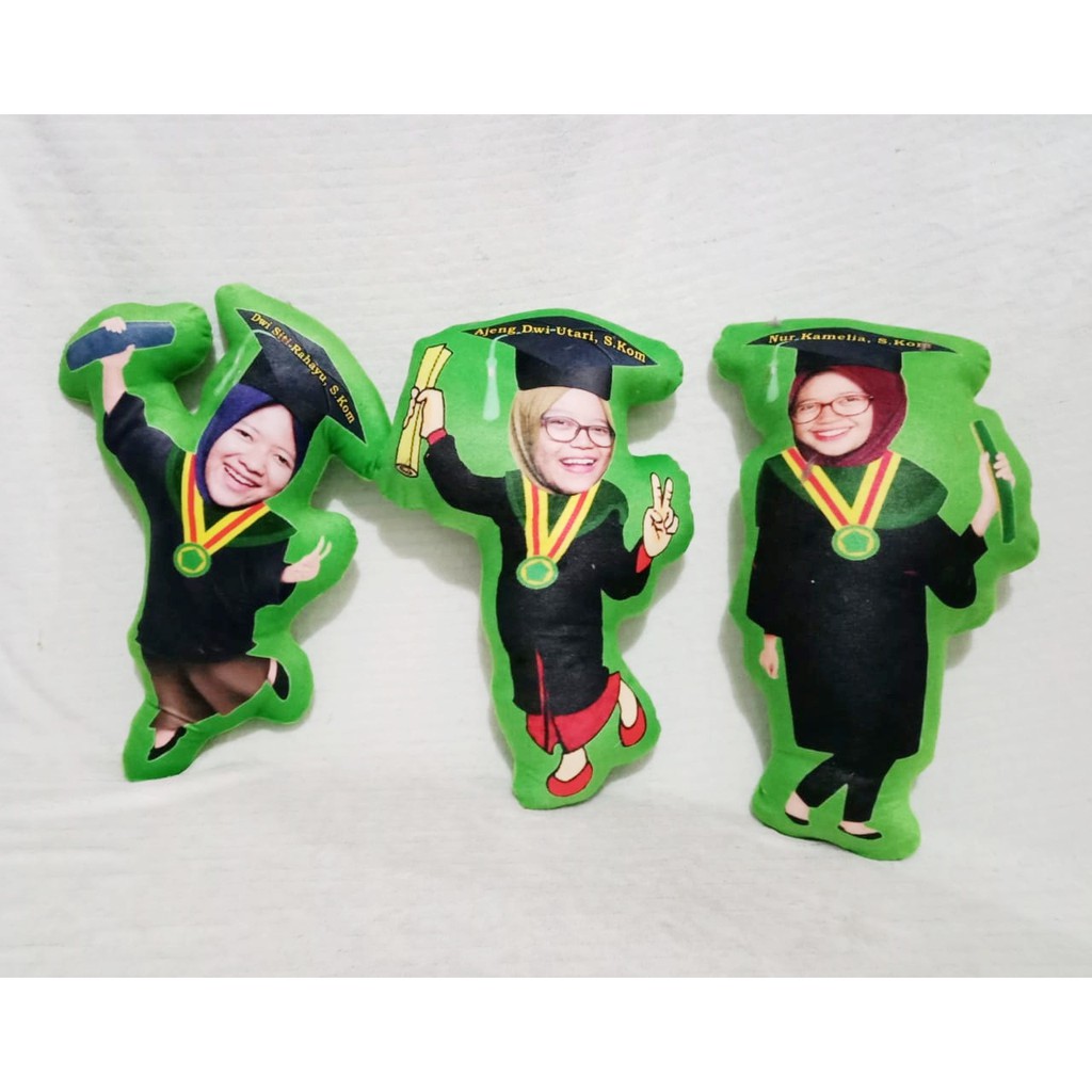 Bizzarpillow Bantal Kado Bantal Hadiiah Wisuda size L BZ209