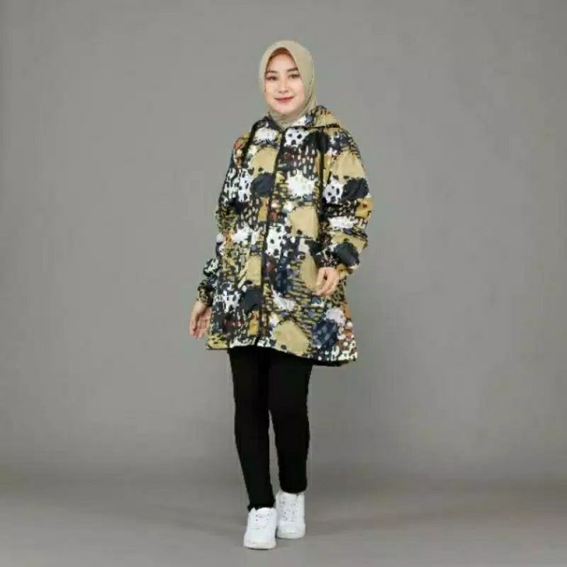 Biiu Jaket Printing Wanita Free Pouch Masker