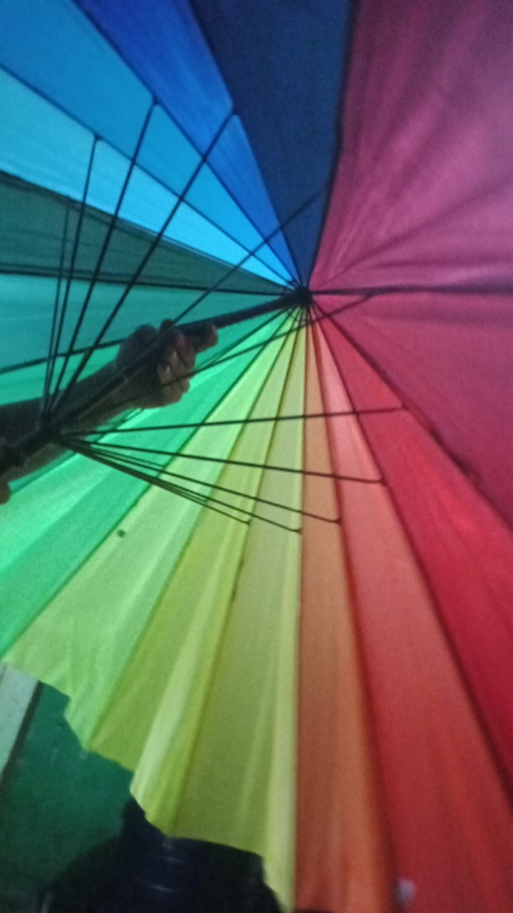 Payung Pelangi 16 Jari Rainbow Umbrella Jumbo - Payung Golf Besar