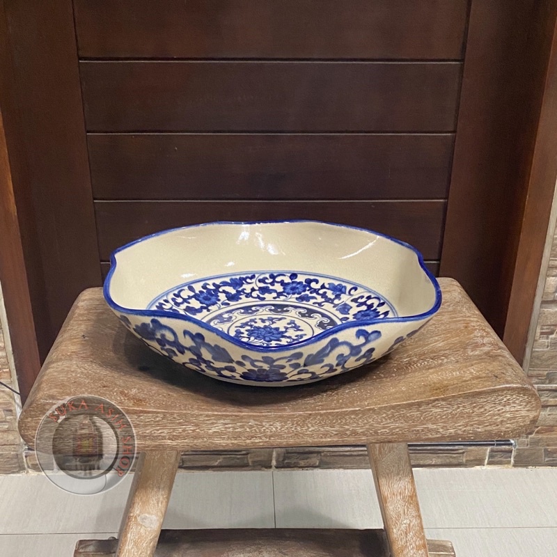 Mangkok keramik hias motif biru putih