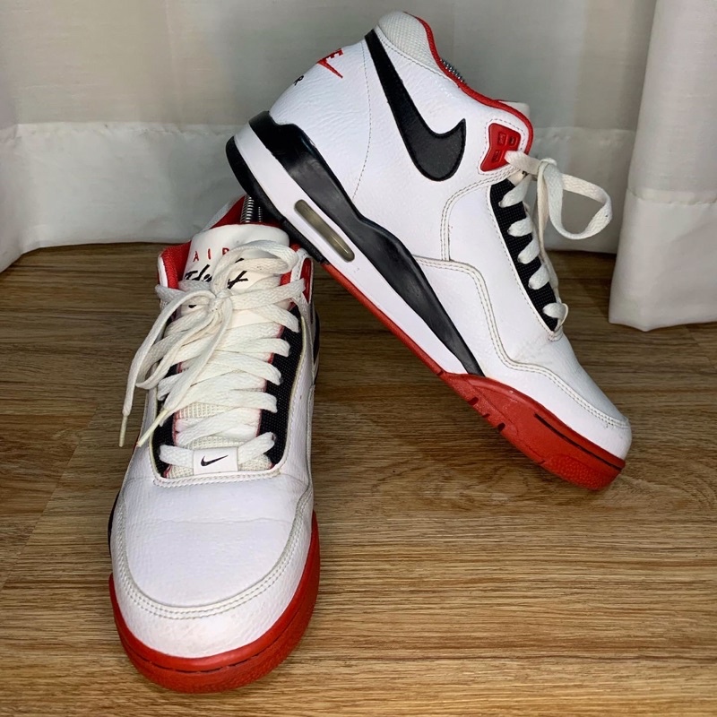 SEPATU BASKET SECOND NIKE ORI [Nike air flight legacy]