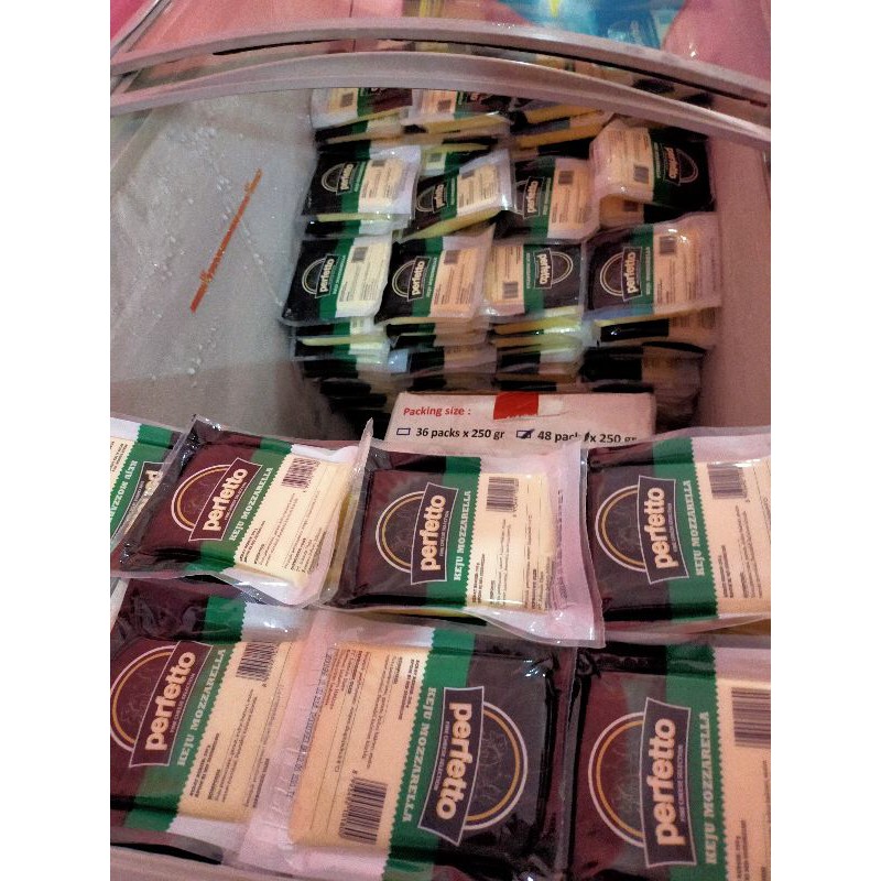 

Perfetto Mozzarella Cheese 250 gr Free Bubble Wrab Dus Tebal Packing Aman Termurah Harga Pusat Grosir