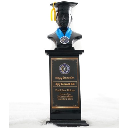 Plakat Patung Wisuda Vandel Cowok Kado Wisuda