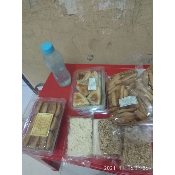 

kue sepaket makanan khas Bengkalis