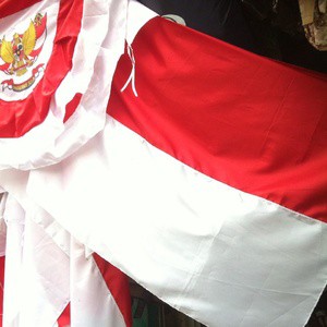 BENDERA MERAH PUTIH (L)