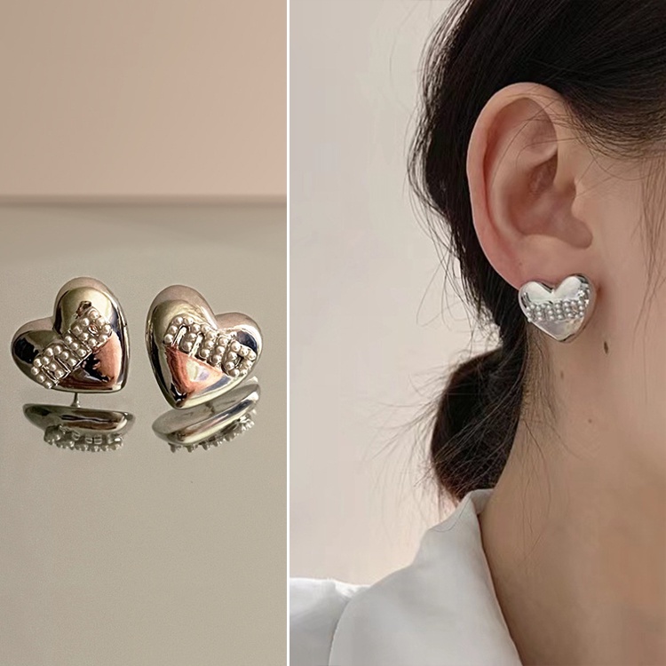 Anting Silver Needle Desain Tulisan Love Aksen Mutiara Gaya Korea Untuk Wanita