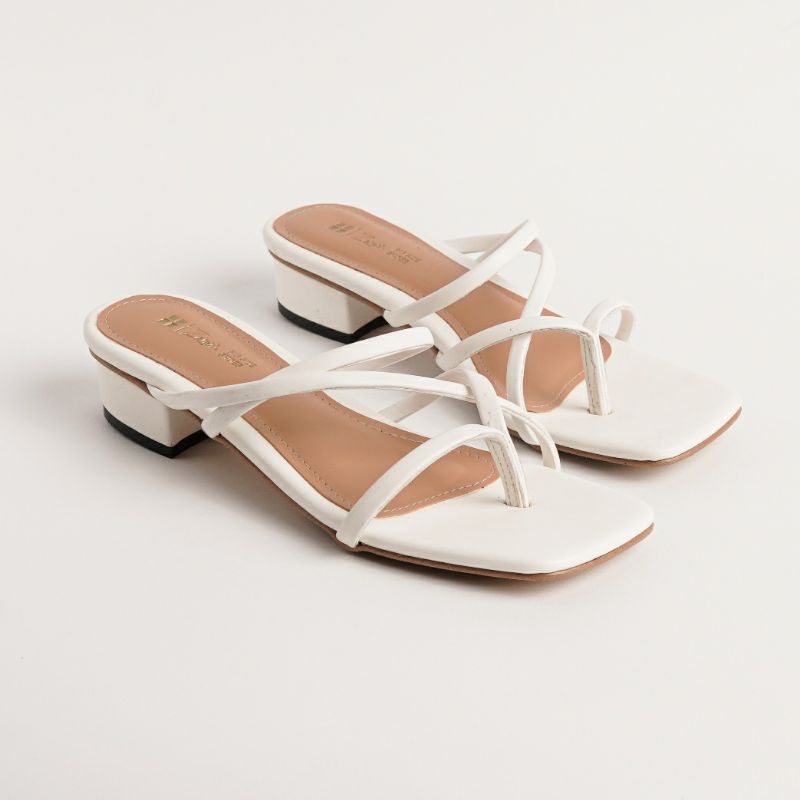 Sandal Slop Big Size 41-45 White / Sendal Heels Hak Tahu Simpel Putih Slop Cewek Jumbo Cantik, 44