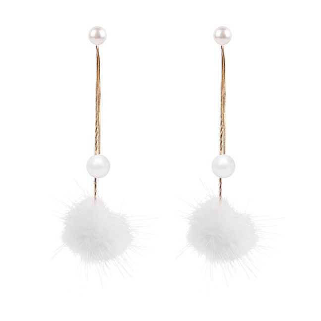 LRC Anting Tusuk Fashion Fuzzy Ball Decorated Earrings